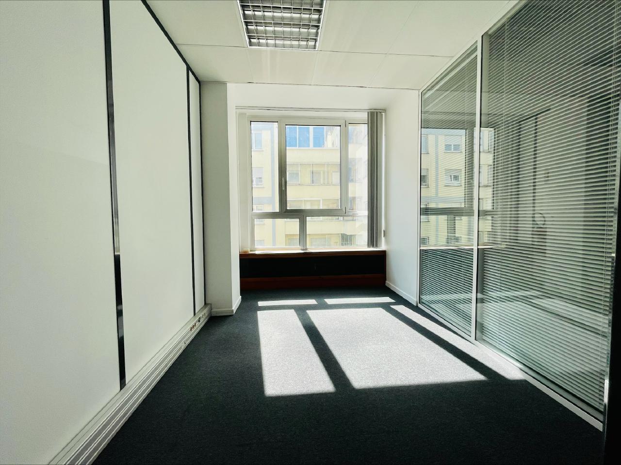 Bureau Strasbourg 193m² Location bureau Strasbourg Bas-Rhin OLBUR2313410 4